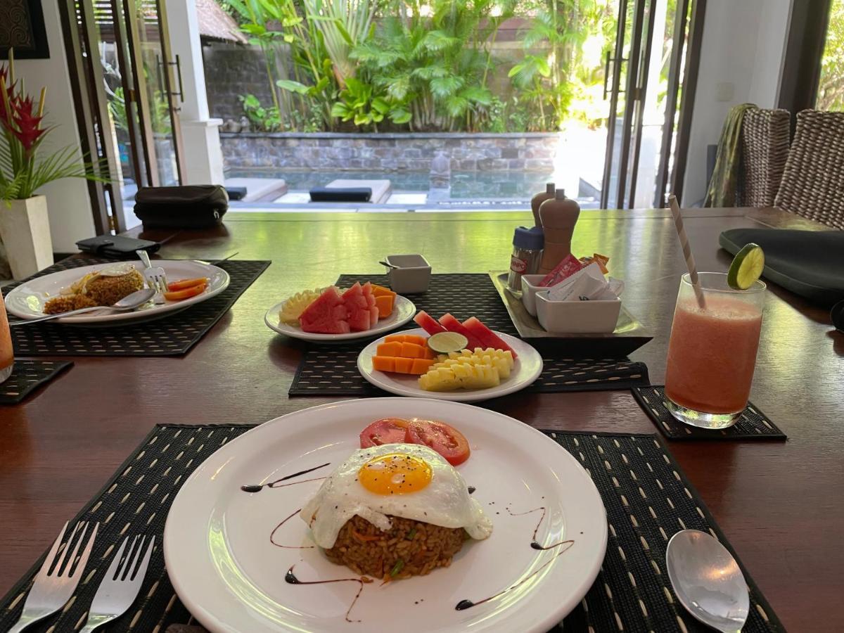 Villa Kipas スミニャック エクステリア 写真